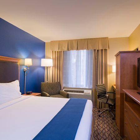 Holiday Inn Express Nyc Chelsea - Nomad Area By Ihg New York Esterno foto