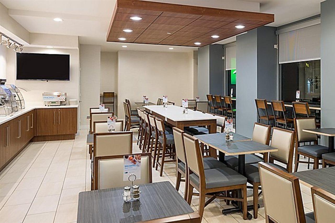 Holiday Inn Express Nyc Chelsea - Nomad Area By Ihg New York Esterno foto