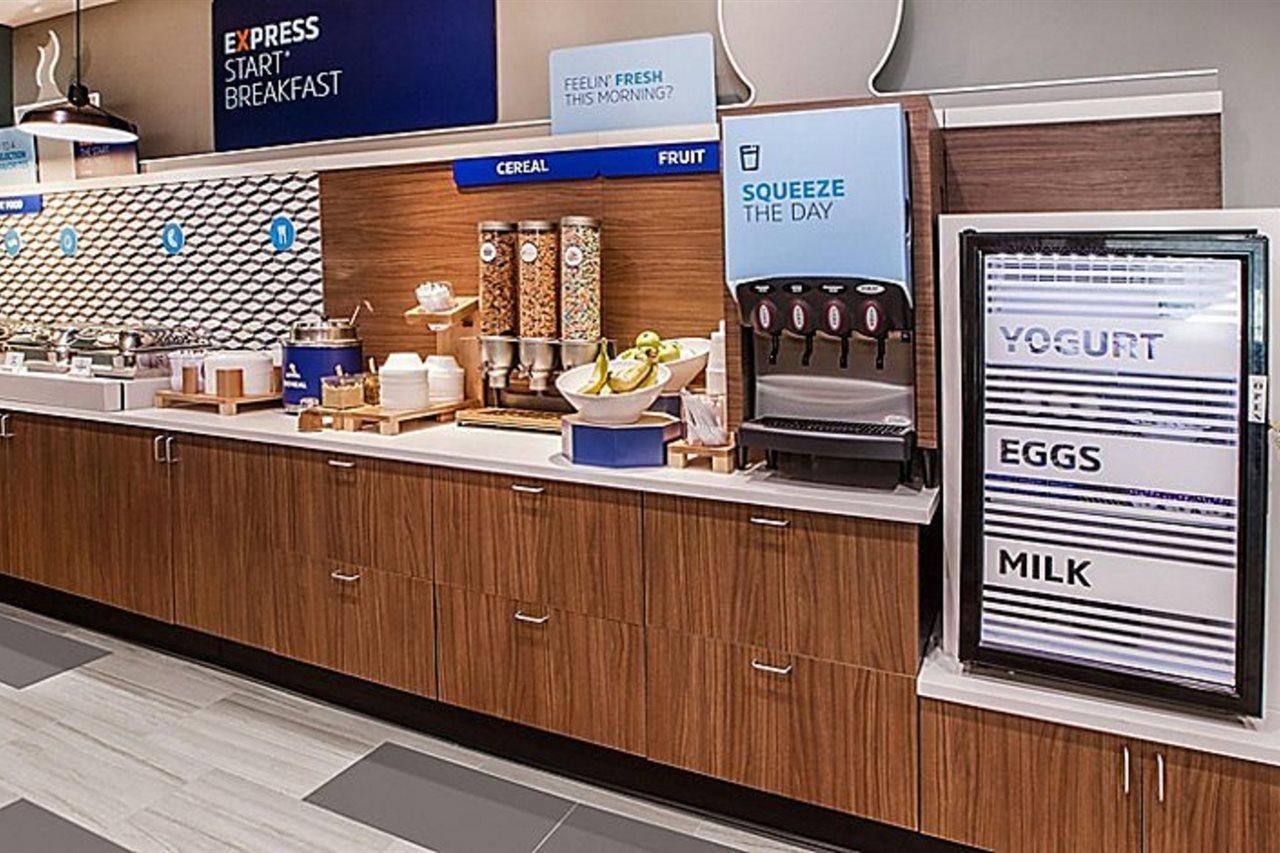 Holiday Inn Express Nyc Chelsea - Nomad Area By Ihg New York Esterno foto